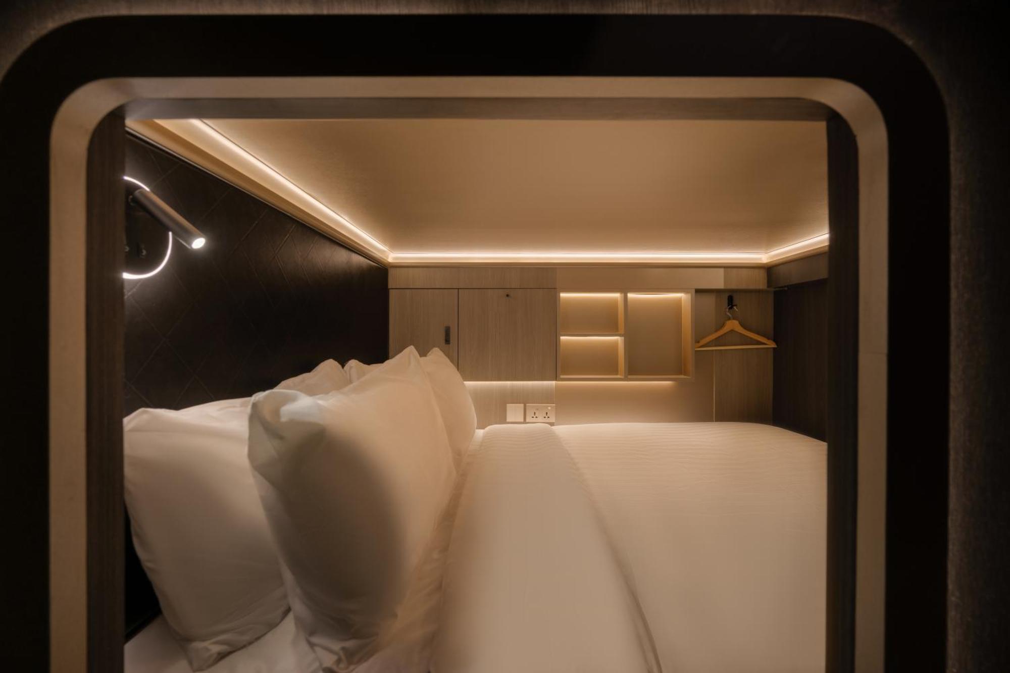 Cube Social Boutique Capsule Hotel At Boat Quay Singapore Exterior foto