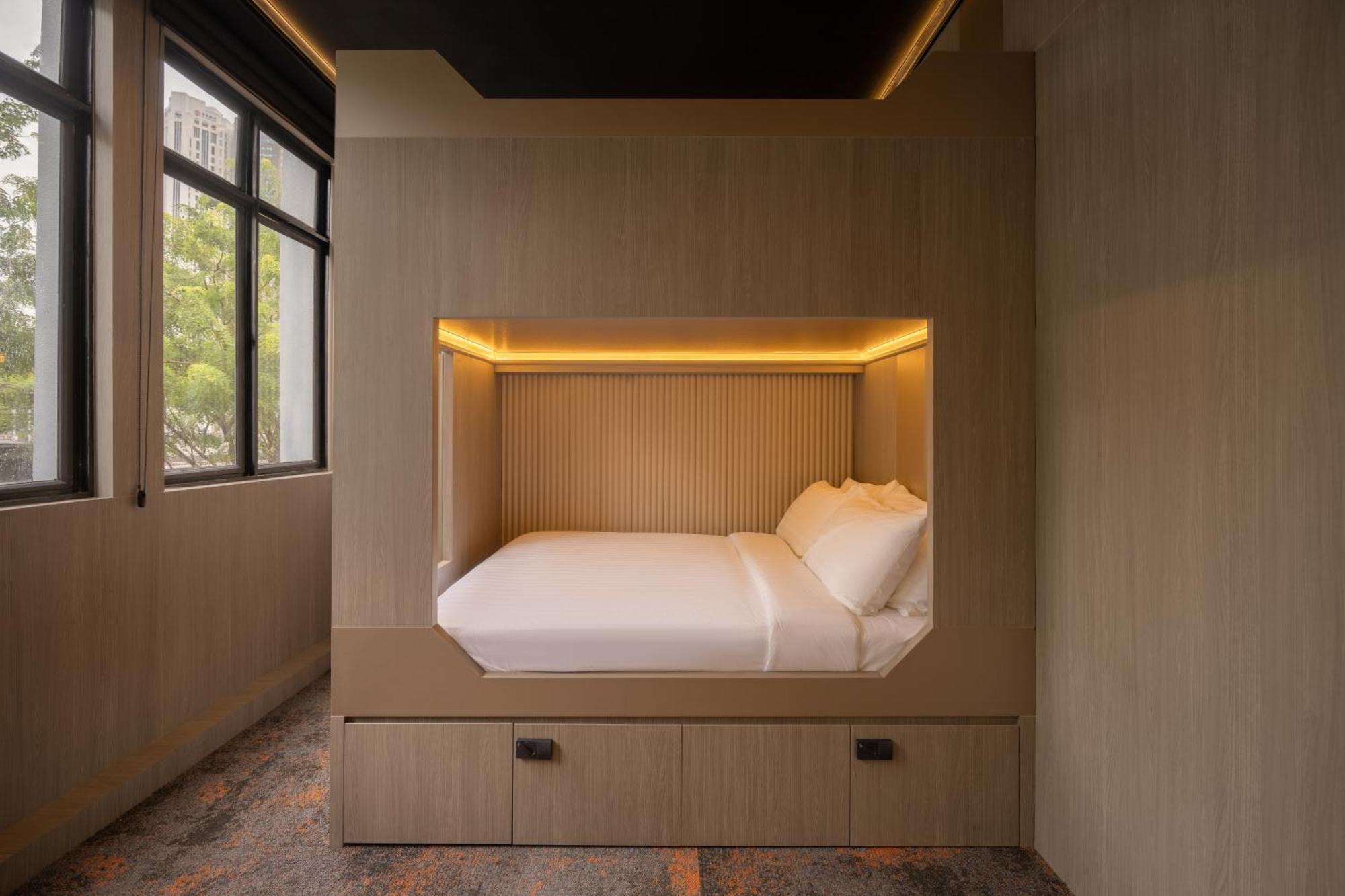 Cube Social Boutique Capsule Hotel At Boat Quay Singapore Exterior foto