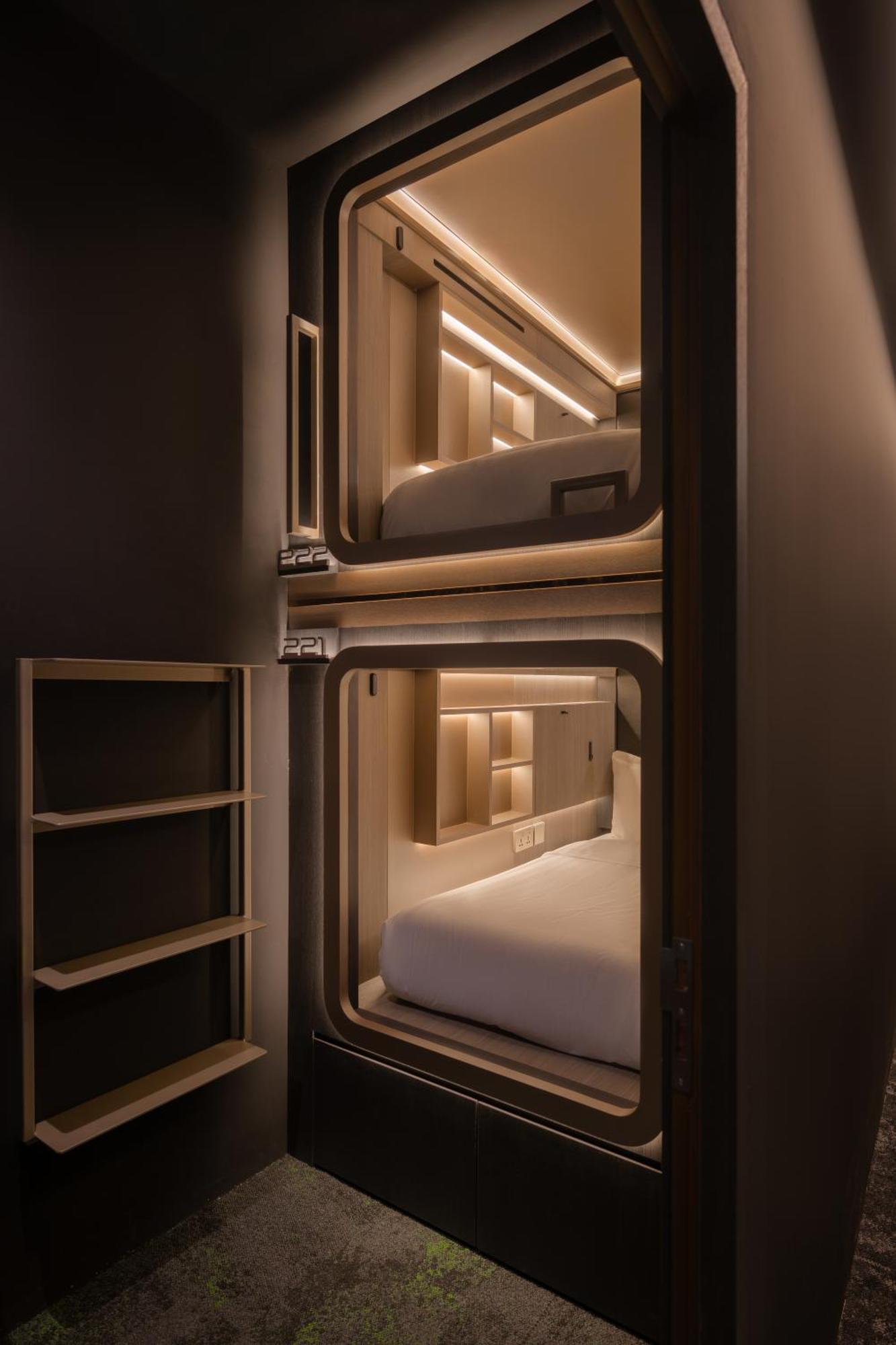 Cube Social Boutique Capsule Hotel At Boat Quay Singapore Exterior foto
