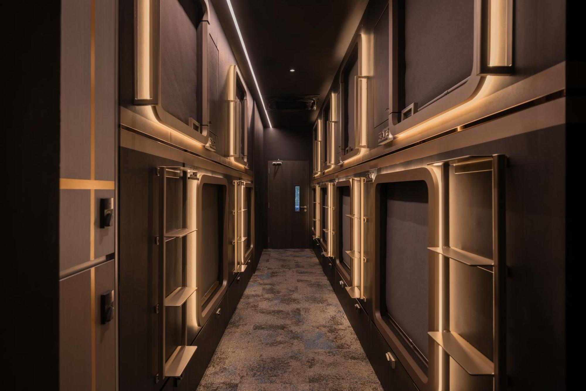 Cube Social Boutique Capsule Hotel At Boat Quay Singapore Exterior foto